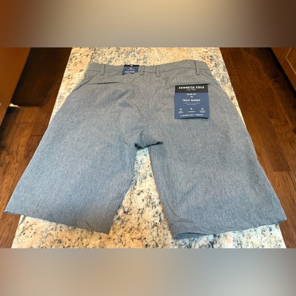 Kenneth Cole 4 Way Stretch Slim Fit Tech Short. Size 30. NWT. Moisture Wicking - Picture 4 of 12
